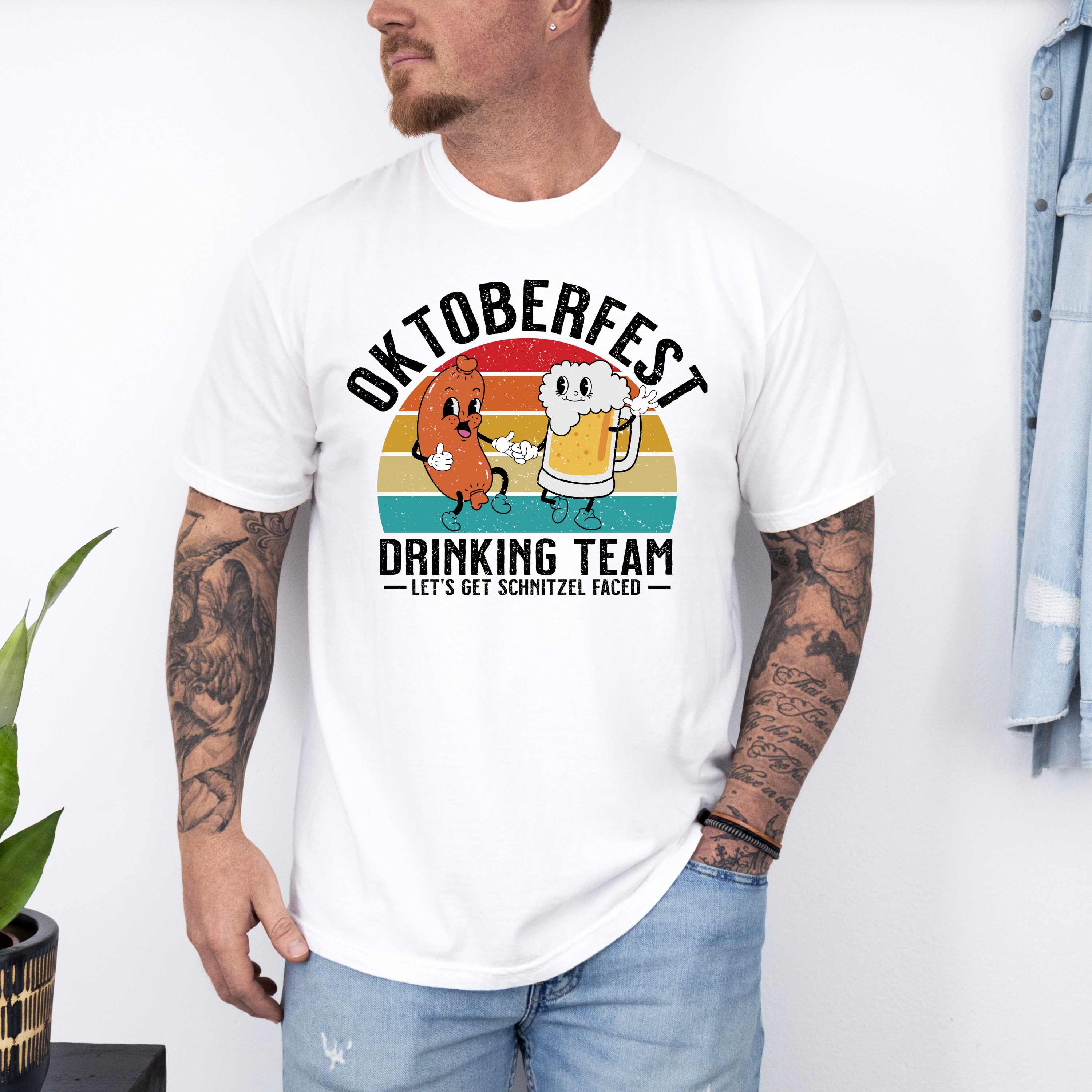 'OKTOBERFEST DRINKING TEAM--LET'S GET SCHNITZEL FACED' - Unisex T-Shirt