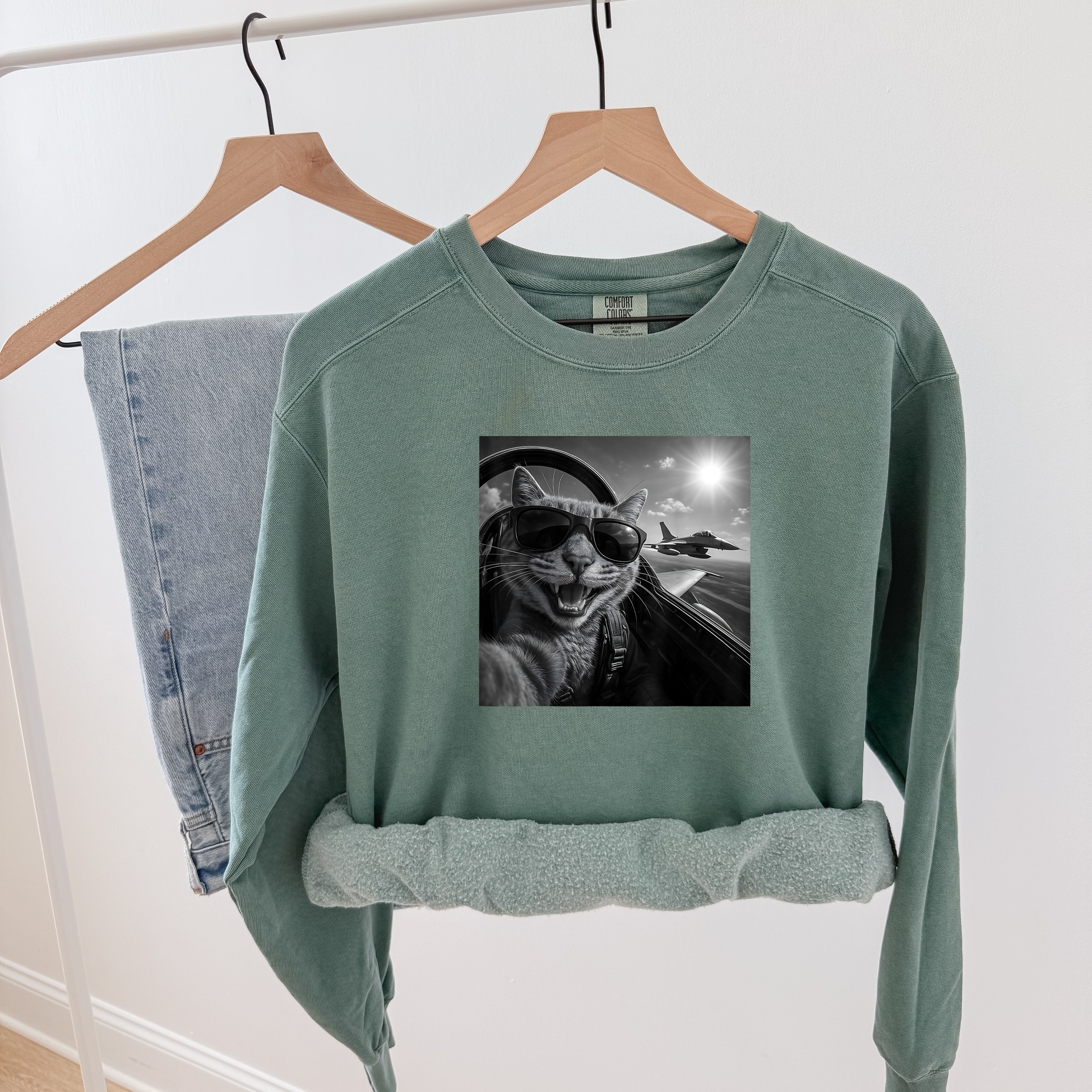 'TOP GUN MEOWVERICK' - Unisex Comfort Colors Sweatshirt