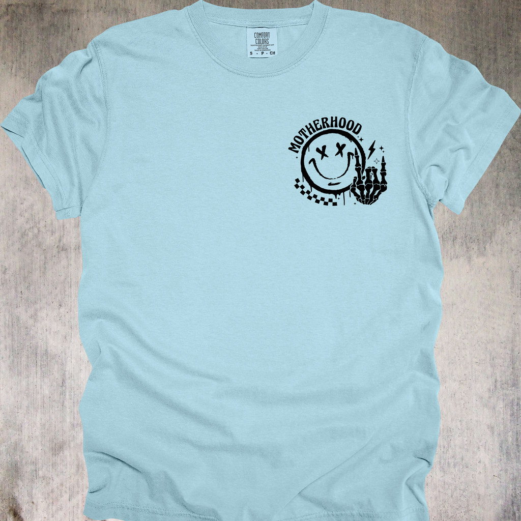 'SOME DAYS I ROCK IT, OTHER DAYS IT ROCKS ME. EITHER WAY, WE'RE ROCKING IT!' - Unisex T-Shirt - Rockstar Moms!!