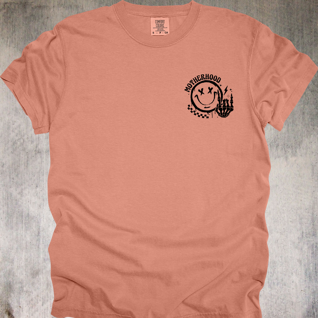 'SOME DAYS I ROCK IT, OTHER DAYS IT ROCKS ME. EITHER WAY, WE'RE ROCKING IT!' - Unisex T-Shirt - Rockstar Moms!!