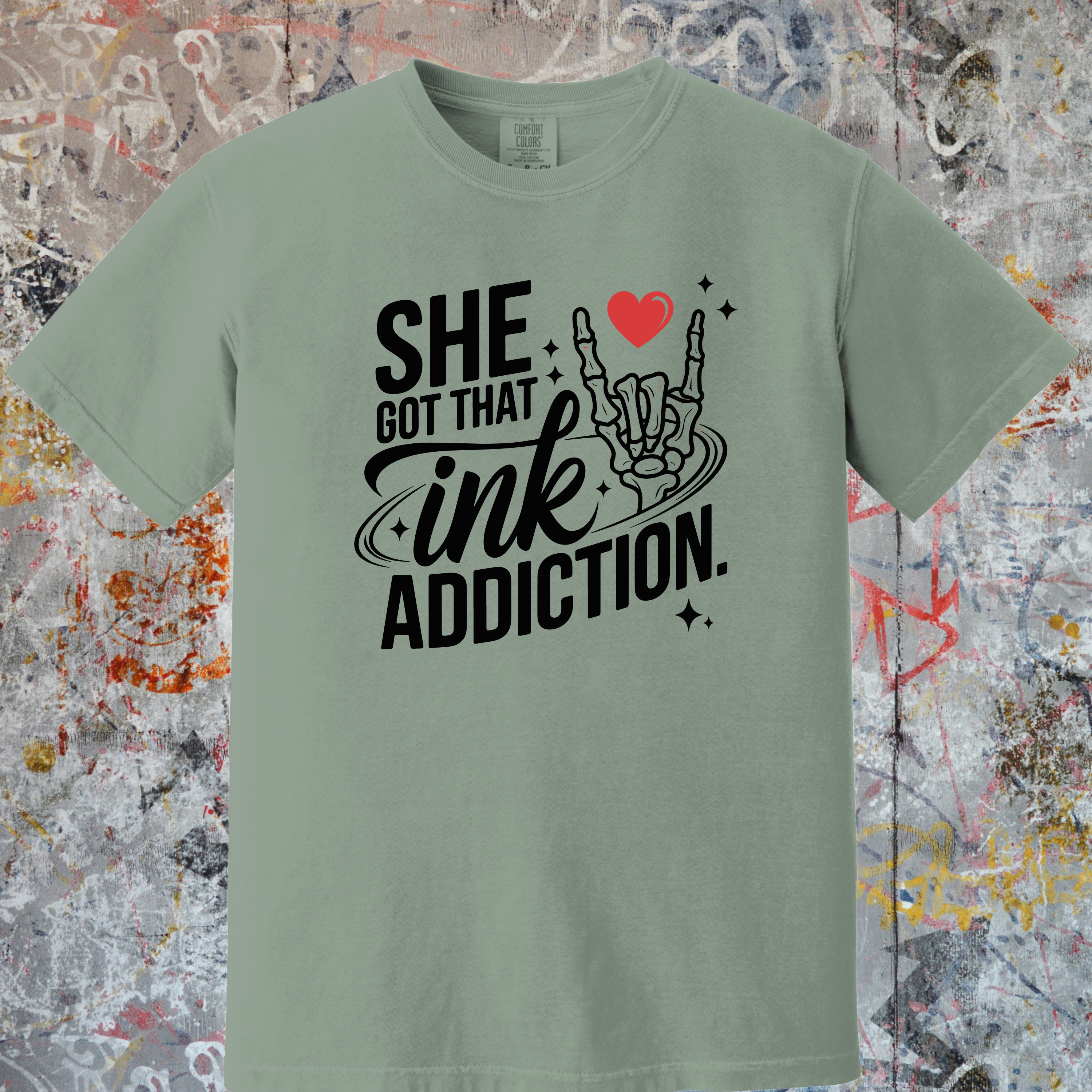 'SHE GOT THAT INK ADDICTION' - Unisex T-Shirt