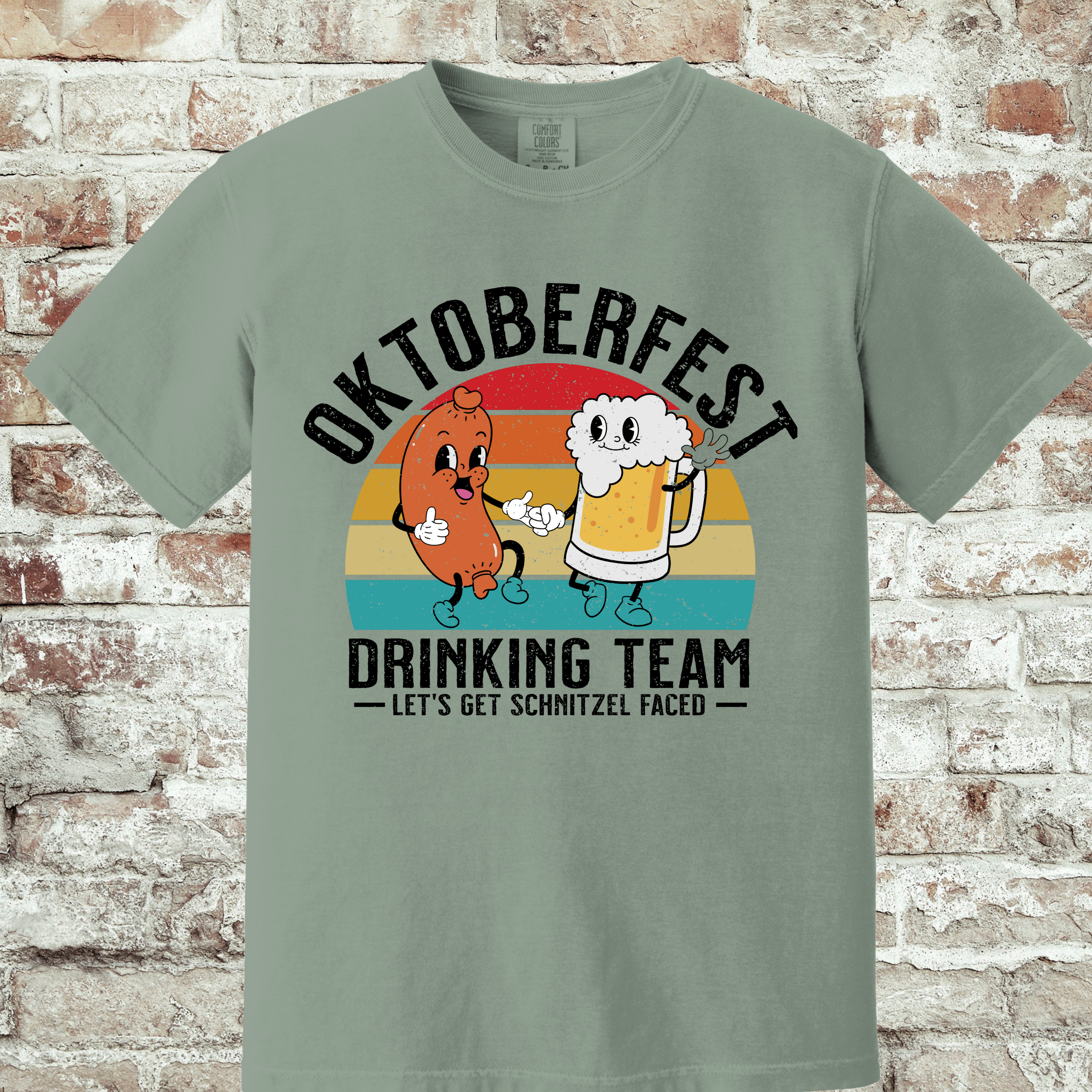 'OKTOBERFEST DRINKING TEAM--LET'S GET SCHNITZEL FACED' - Unisex T-Shirt
