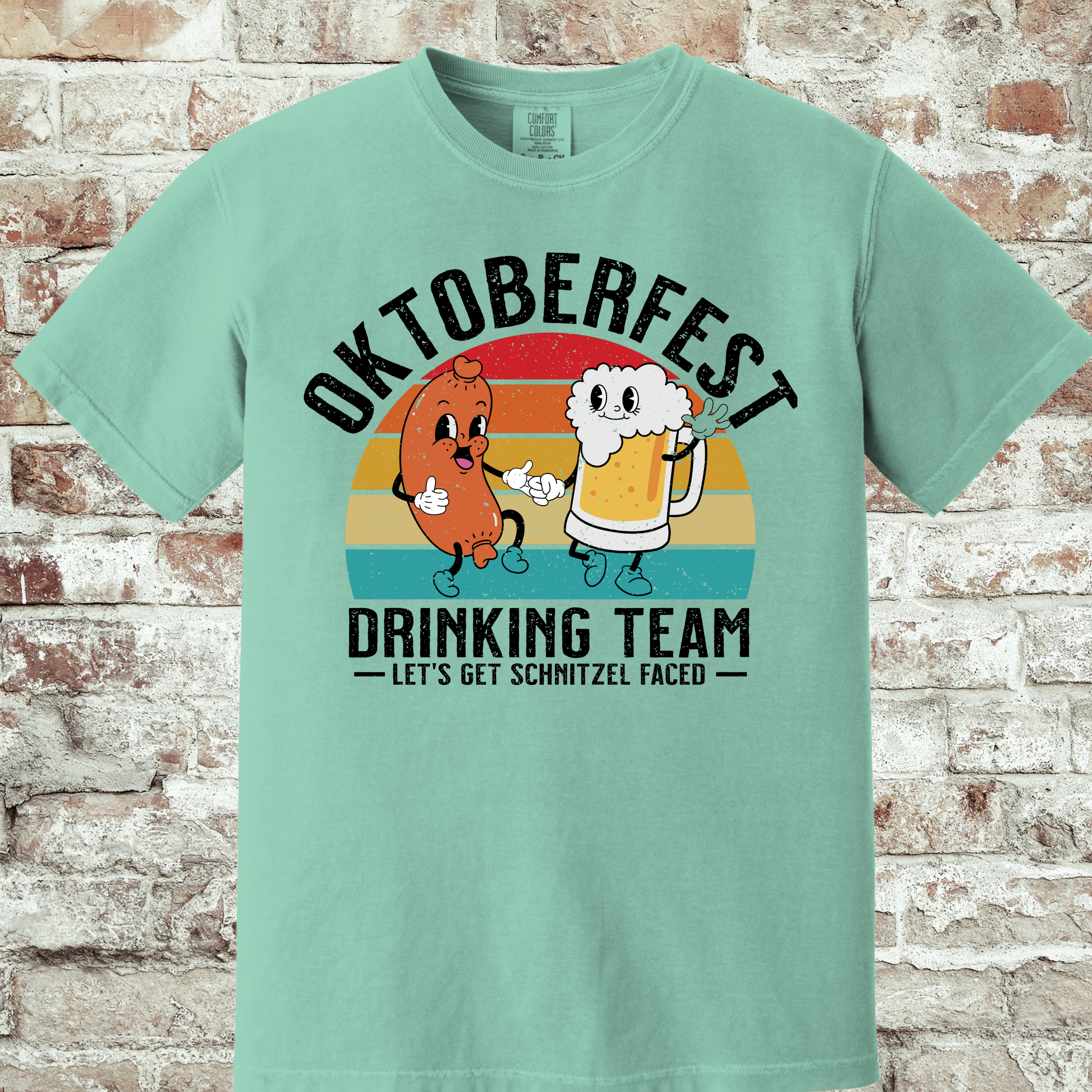 'OKTOBERFEST DRINKING TEAM--LET'S GET SCHNITZEL FACED' - Unisex T-Shirt
