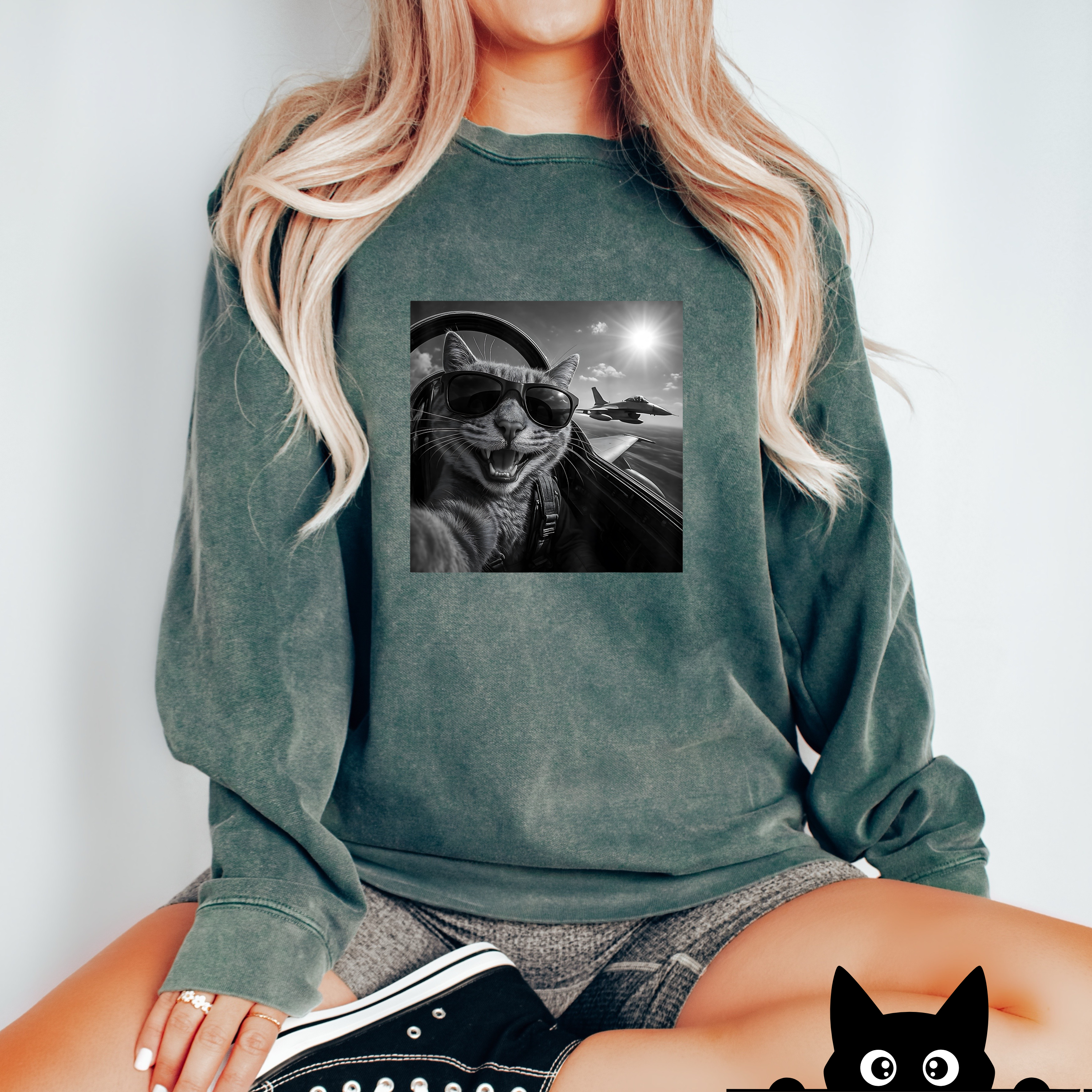 'TOP GUN MEOWVERICK' - Unisex Comfort Colors Sweatshirt