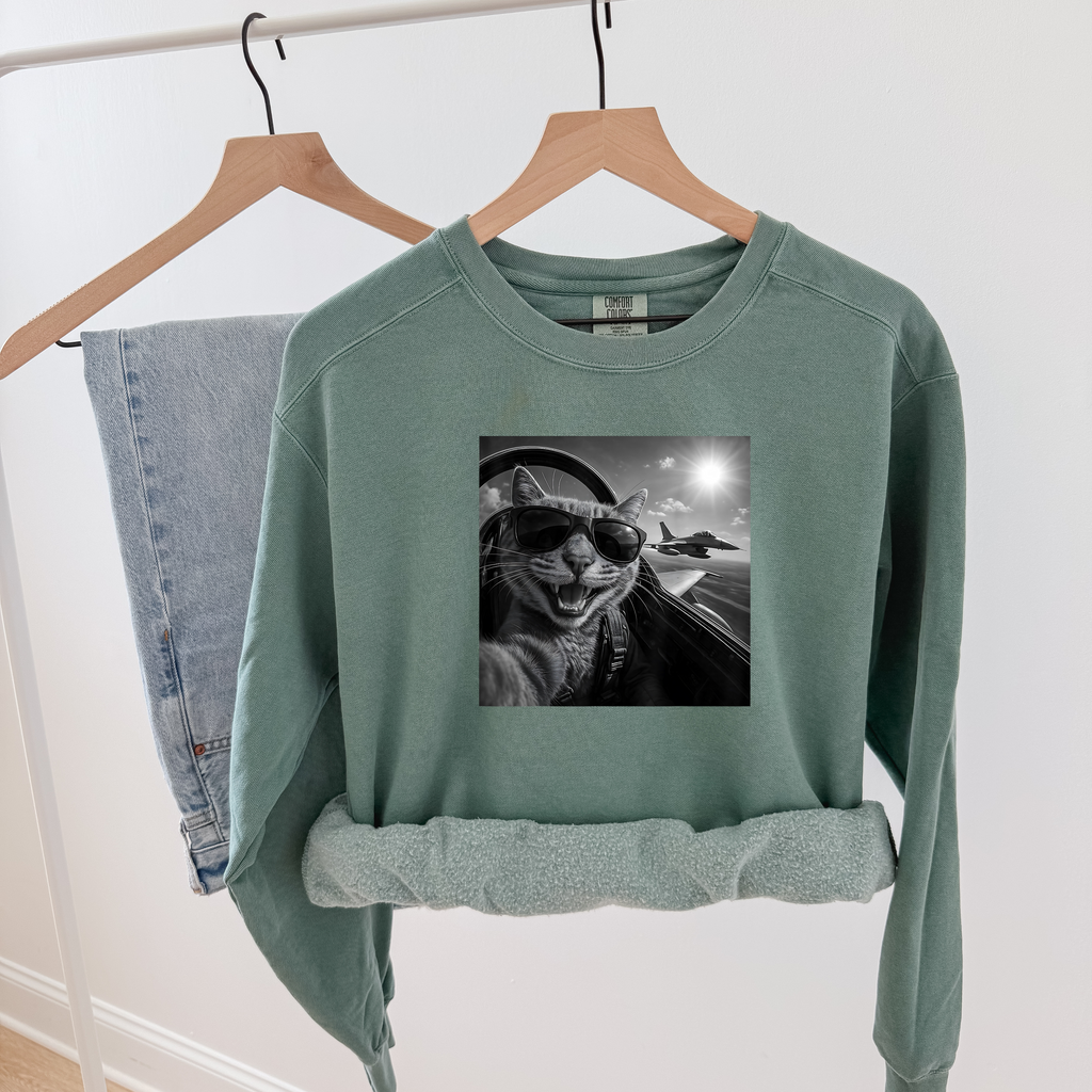 'TOP GUN MEOWVERICK' - Unisex Comfort Colors Sweatshirt