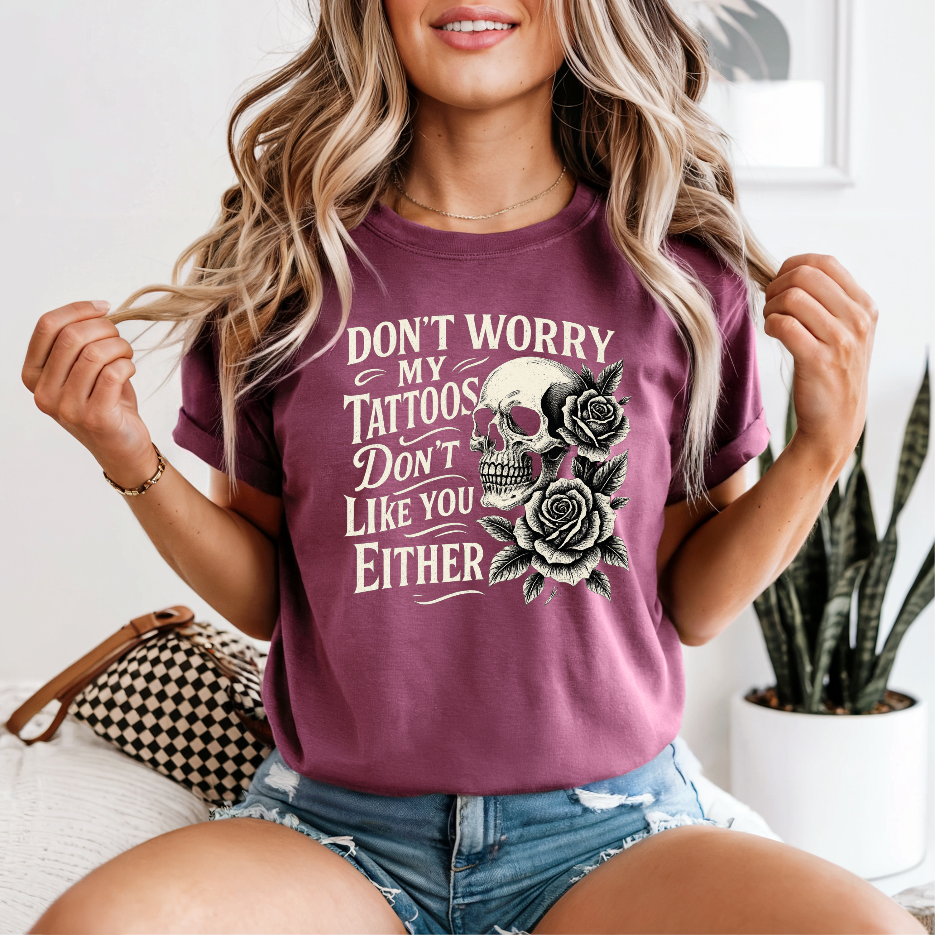 'DON'T WORRY, MY TATTOOS DON'T LIKE YOU EITHER' - Unisex T-Shirt